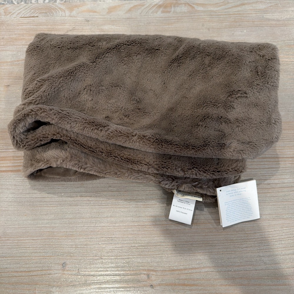 Pottery Barn Kids Reversible Plush Blanket Brown 30x40 New With Tags